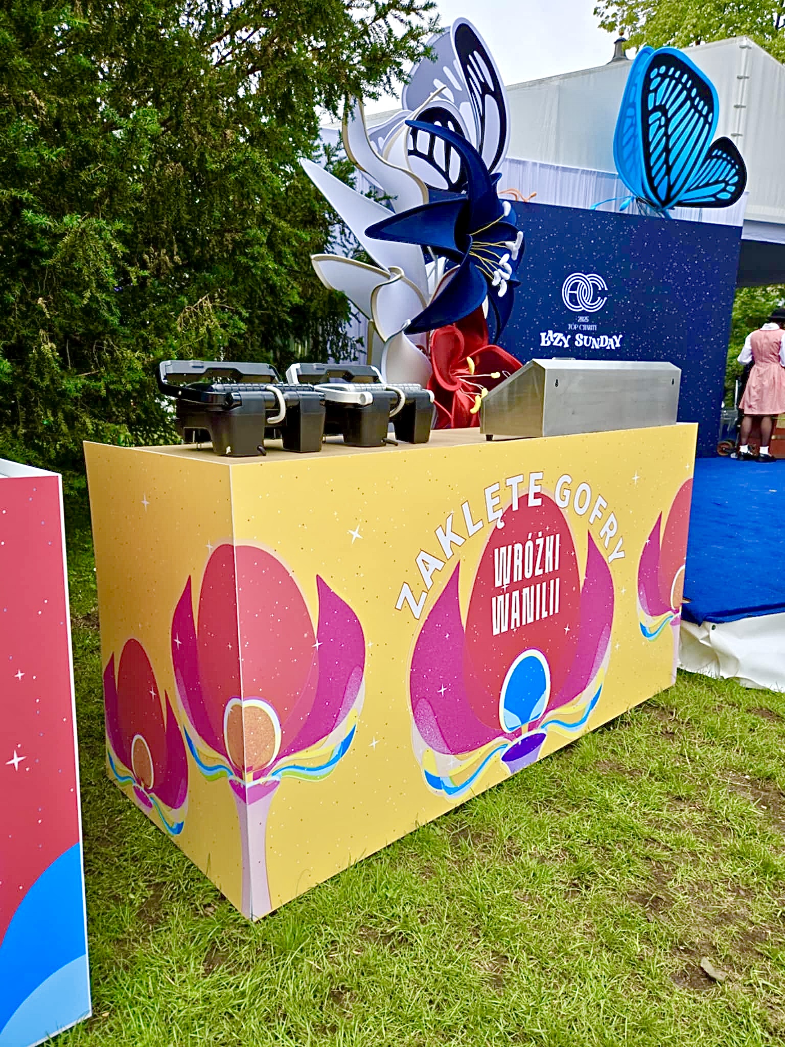stoisko-z-goframi-wynajem-event-targi