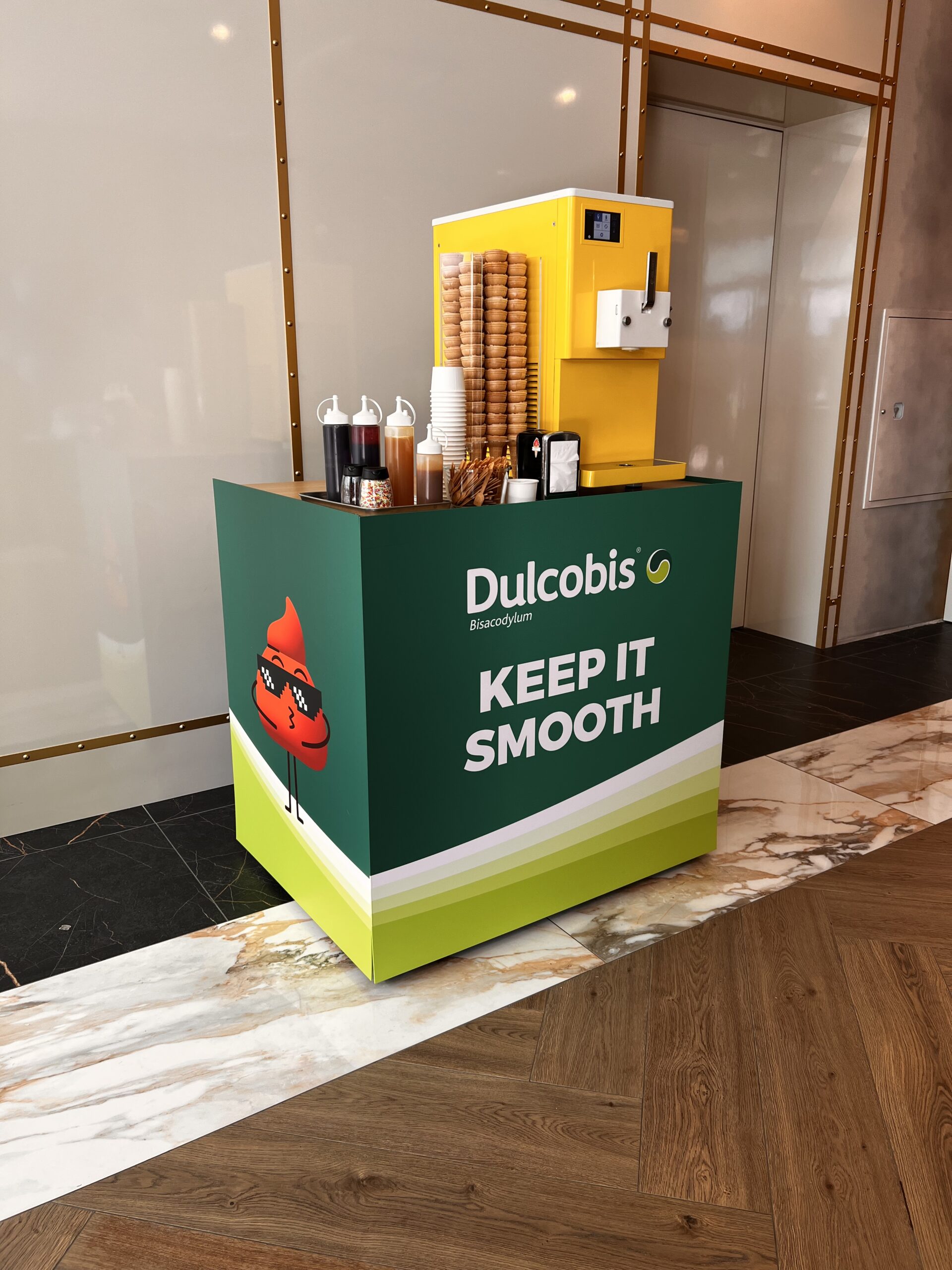 SorbettoxDulcobis stoisko-z-lodami-na-event